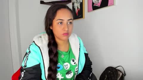 sofiia rodriguez online show from 10/04/25, 12:36