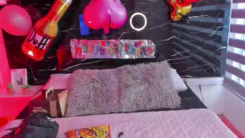 Sofia online show from 11/30/25, 09:08