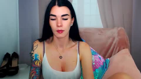 Snapshot of sofiiadream chatting on 12/18/25, 02:23 sofiiadream online show from 12/18/25, 02:23