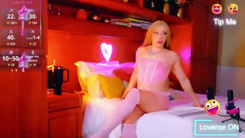 Snapshot of sofiiboniita_ chatting on 09/10/25, 12:10 Sofa bonita online show from 09/10/25, 12:10