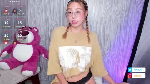 Snapshot of sofiii_03 chatting on 10/09/25, 11:58 SOFIA online show from 10/09/25, 11:58