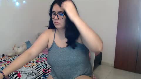 Snapshot of sofimabelnasty19 chatting on 09/28/25, 05:13 sofi online show from 09/28/25, 05:13