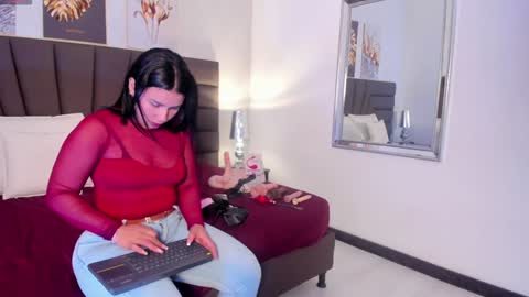      online show from 01/05/25, 11:26