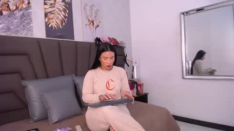     online show from 05/17/26, 11:17