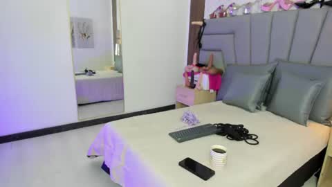      online show from 06/12/26, 11:09