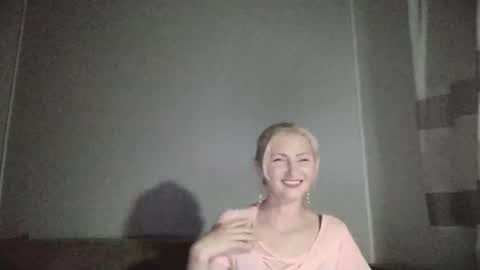 Snapshot of sofishine11 chatting on 11/10/25, 04:50 Sofi online show from 11/10/25, 04:50