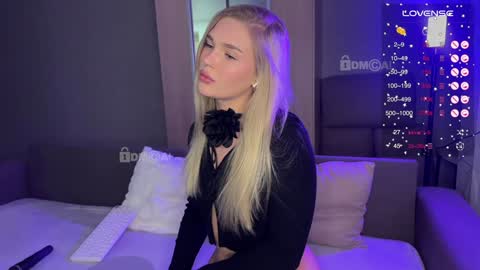 Sofia online show from 01/28/25, 02:42