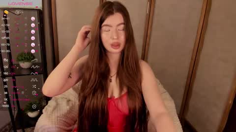 Snapshot of sofiyamil chatting on 11/08/25, 03:50 sofiyamil online show from 11/08/25, 03:50