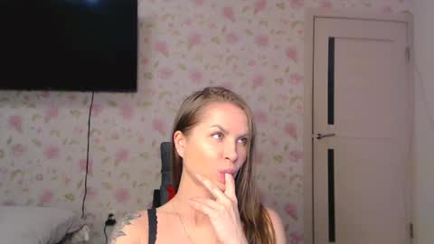  Kaitbrunette and SofiblondeWelcome room Private is Open  Make us happy online show from 04/30/26, 08:57