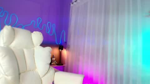 Sofi online show from 04/25/26, 01:41