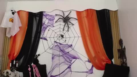Snapshot of soft_cherryxx chatting on 10/23/25, 11:31 LANA online show from 10/23/25, 11:31