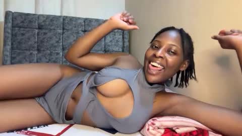 soft_nicole online show from 05/23/26, 08:57
