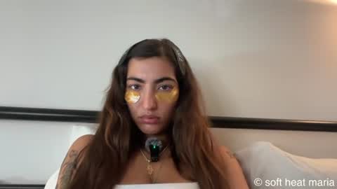 Snapshot of softheatmaria chatting on 06/25/26, 01:59 Soft Heat Maria online show from 06/25/26, 01:59