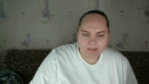 Snapshot of softhypnose chatting on 08/03/26, 09:04 softhypnose online show from 08/03/26, 09:04