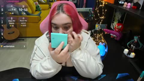 Sofie online show from 01/24/25, 01:47