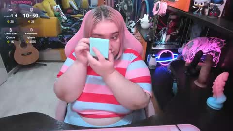 Sofie online show from 09/26/25, 03:10