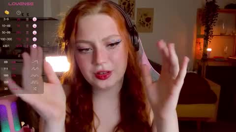 Snapshot of sofy_benson chatting on 12/02/25, 12:32 Sofy online show from 12/02/25, 12:32