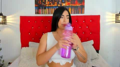 Snapshot of sofy_muller_ chatting on 03/15/26, 05:02 sofy_muller_ online show from 03/15/26, 05:02