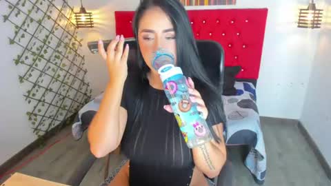 Snapshot of sofy_muller_ chatting on 06/29/26, 05:03 sofy_muller_ online show from 06/29/26, 05:03