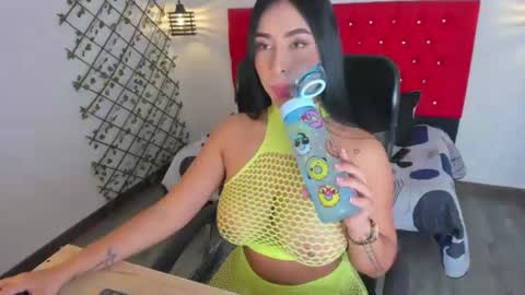 Snapshot of sofy_muller_ chatting on 08/04/26, 09:06 sofy_muller_ online show from 08/04/26, 09:06