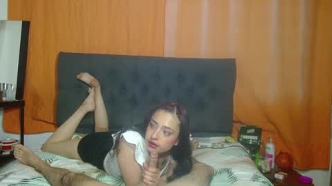 Snapshot of sofya_n_andy_ chatting on 12/17/24, 12:23 sofya_n_andy_ online show from 12/17/24, 12:23