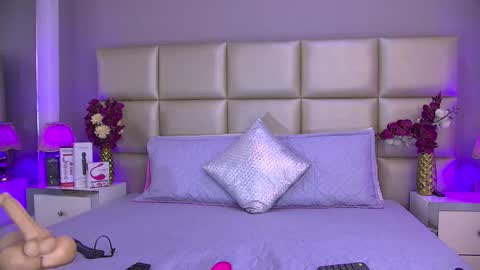   online show from 10/09/25, 04:21