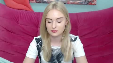 Snapshot of sofysoft chatting on 10/04/25, 05:16 sofysoft online show from 10/04/25, 05:16