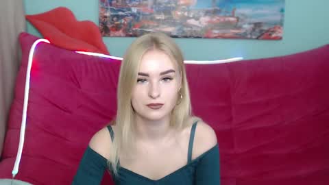 Snapshot of sofysoft chatting on 10/26/25, 05:57 sofysoft online show from 10/26/25, 05:57