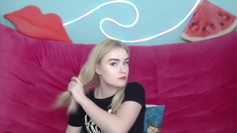 Snapshot of sofysoft chatting on 11/08/25, 07:08 sofysoft online show from 11/08/25, 07:08