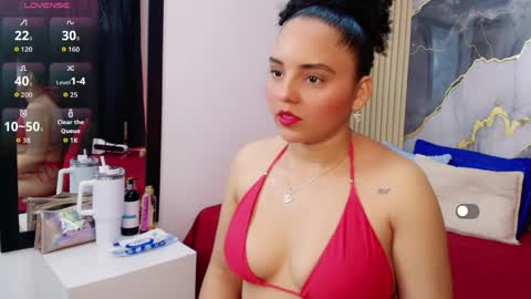 Snapshot of sol__latina chatting on 05/26/26, 12:12 Sol Latiana online show from 05/26/26, 12:12