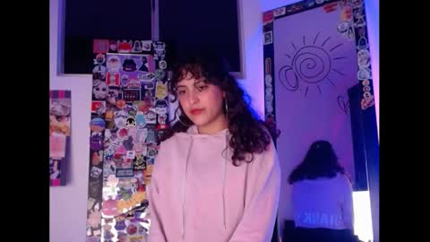 gin independent model online show from 02/23/25, 05:23
