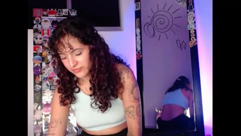 gin independent model online show from 02/27/25, 03:36