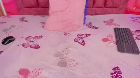 Snapshot of sol_stephanny chatting on 01/17/26, 06:22 Sol online show from 01/17/26, 06:22