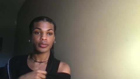 SolaceEve online show from 11/06/25, 08:21