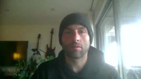 Snapshot of solarpwredlove chatting on 12/16/25, 07:19 solarpwredlove online show from 12/16/25, 07:19