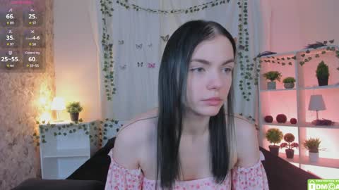 Luna online show from 12/25/24, 01:41