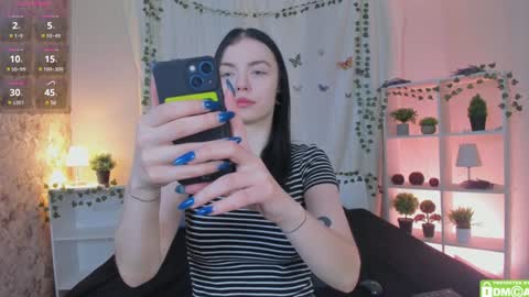 Luna online show from 01/04/25, 01:10