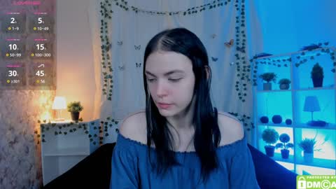 Luna online show from 01/10/25, 01:52