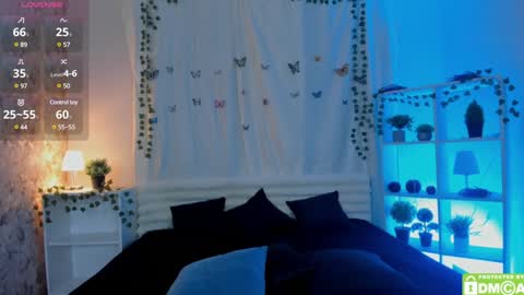 Luna online show from 01/14/25, 09:35