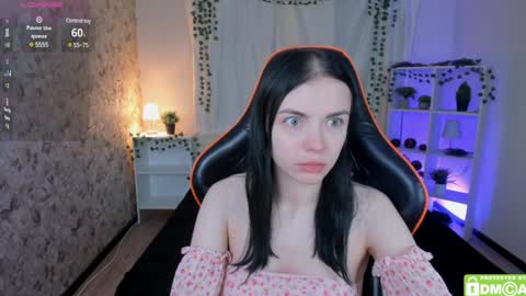 Luna online show from 01/20/25, 01:11