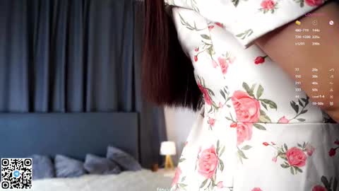 Ela online show from 11/06/25, 12:11