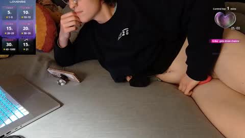 solaya papaya  jordan theythem online show from 11/19/25, 09:09