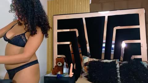 Sol Evans online show from 09/22/25, 01:02