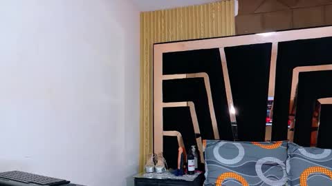 Sol Evans online show from 10/01/25, 01:39