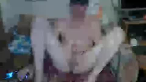 Snapshot of solilay chatting on 11/02/25, 02:30 solilay online show from 11/02/25, 02:30