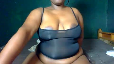 Snapshot of sollybunny chatting on 03/12/26, 04:51 Solly bunny online show from 03/12/26, 04:51