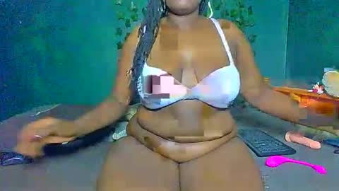 Snapshot of sollybunny chatting on 05/22/26, 03:02 Solly bunny online show from 05/22/26, 03:02