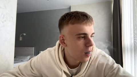 Snapshot of solofury chatting on 04/08/26, 10:37 Jett online show from 04/08/26, 10:37