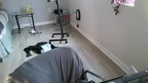 Snapshot of somerandom1109 chatting on 09/16/25, 10:11 somerandom1109 online show from 09/16/25, 10:11