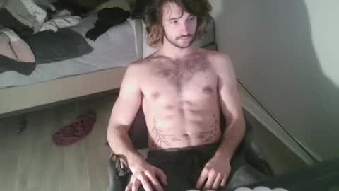 Snapshot of somerandom1109 chatting on 12/17/25, 02:06 somerandom1109 online show from 12/17/25, 02:06